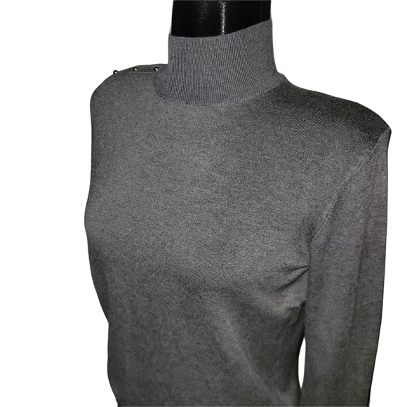 Zara Grey Mock Turtleneck Light Sweater With Button Up Shoulder XL - Picture 3 of 7